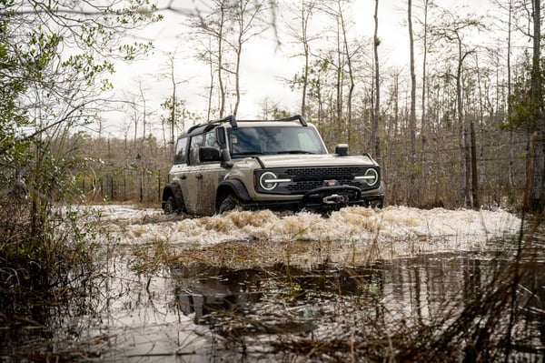 2022-Ford-Bronco-Everglades-Desert-Sand-Water-Fording-Credit-Ford