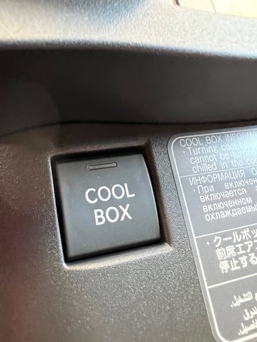 2022-Lexus-LX600-cool-box-carpro
