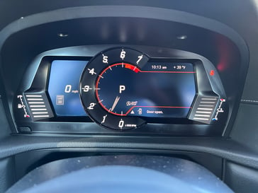 2022-Toyota-Supra-GR-2.0-digital-display-carprousa
