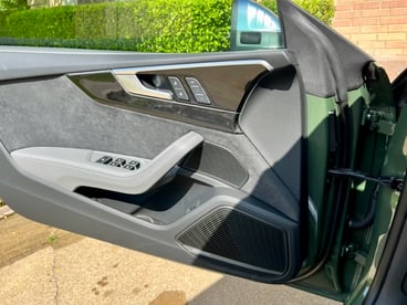 2022-audi-s-5-cabriolet-door-panel-2-carprousa-1-510x685.jpg