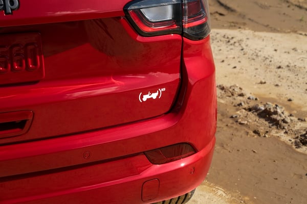 2022-jeep-compass-red-credit-jeep