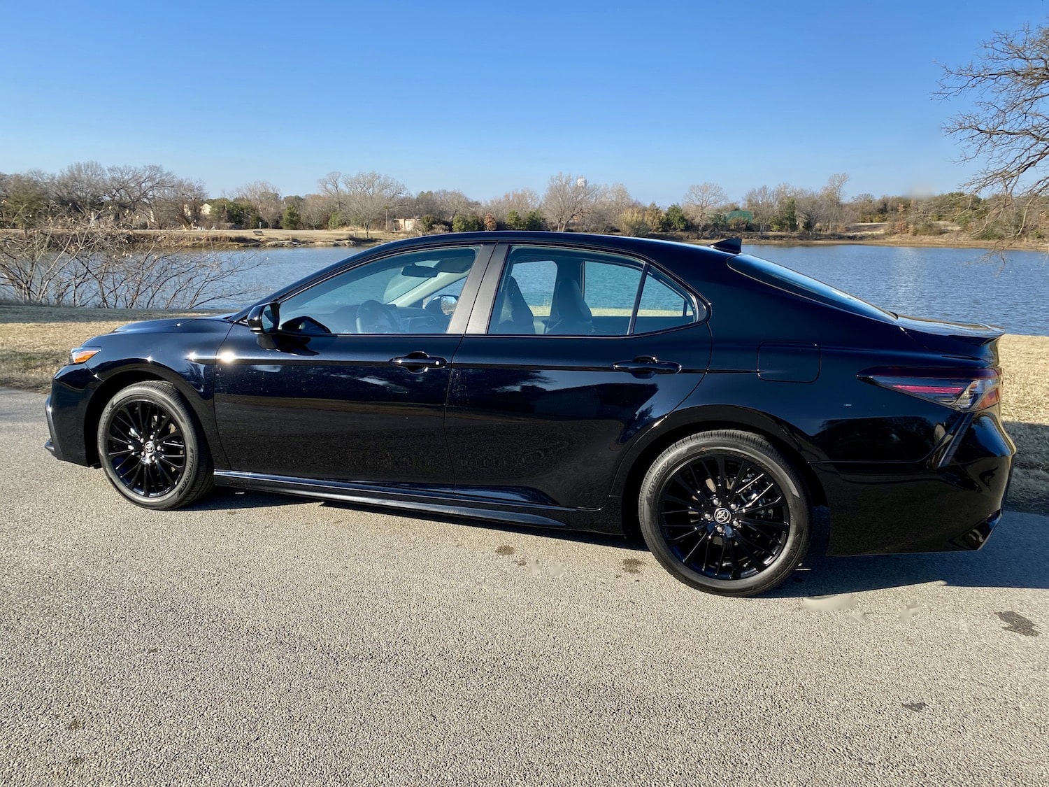 2021 Toyota Camry SE Nightshade AWD Edition